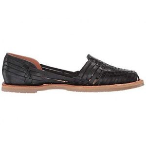 SBICCA LUBEC BLACK SANDALS EASY SLIP-ON.